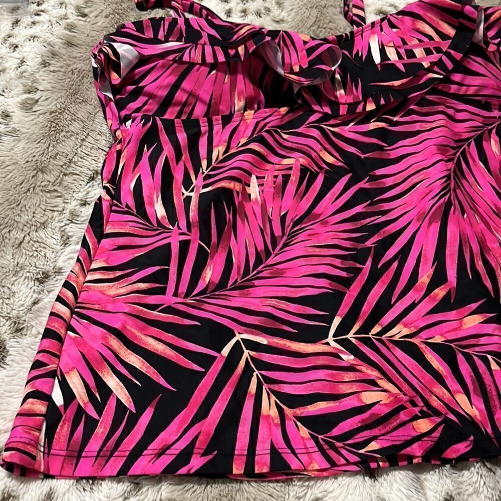 Island Escape Tankini - Picture 7 of 10